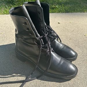 Stuart Weitzman Sondra Shine Leather Embellished Ankle Boots (8.5 US/39 EU)